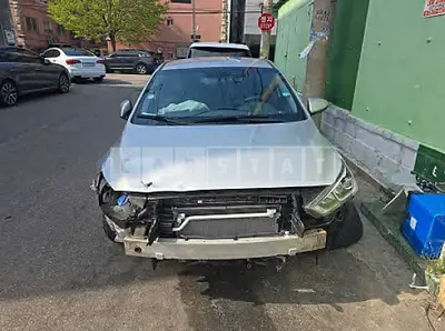 Photo 1 of 24: 2018 Hyundai IONIQ Electric — Korean insurance auction