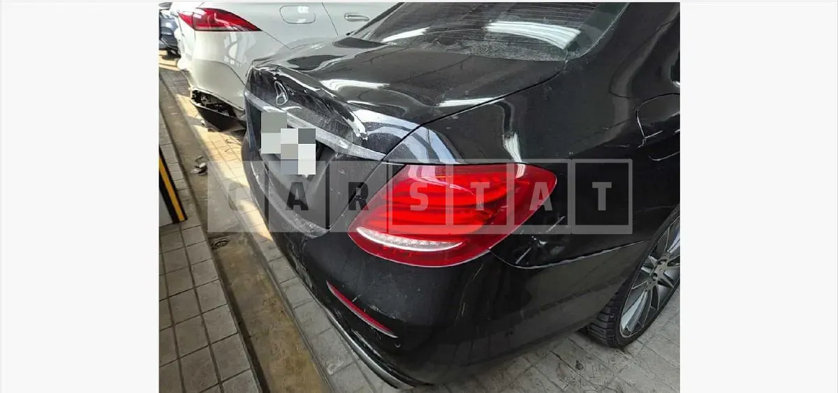 Photo 2 of 38: 2016 Mercedes-Benz E300 — Korean insurance auction