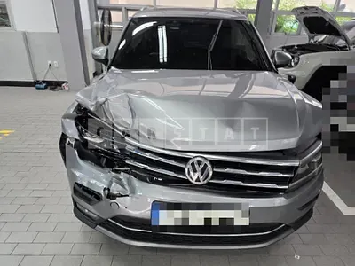 Photo 1 of 33: 2020 Volkswagen Tiguan Allspace 2.0 TDI — Korean insurance auction