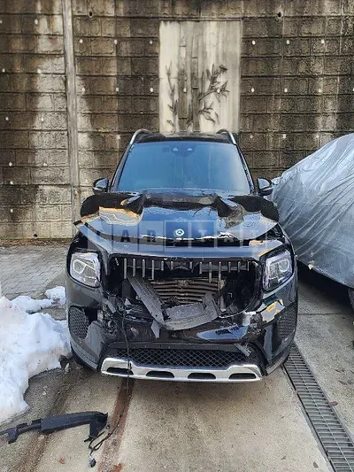 Photo 1 of 61: 2023 Mercedes-Benz GLB200 d — Korean insurance auction