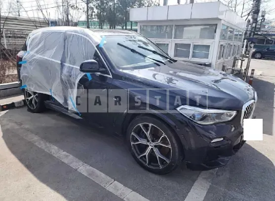 Photo 2 of 13: 2021 BMW X5 xDrive 40d, VIN WBATH4102M9E73377 — Korean insurance auction