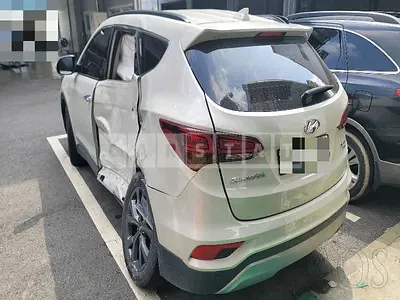 Photo 1 of 13: 2015 Hyundai Santa Fe DM 2.2 4WD, VIN KMHSW81XDGU542686 — Korean insurance auction