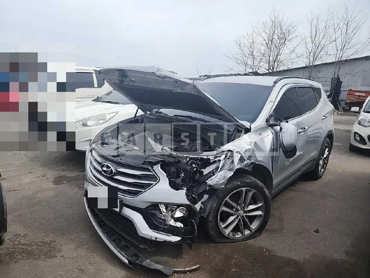 Photo 2 of 12: 2016 Hyundai Santa Fe 2.2 (4WD) — Korean insurance auction