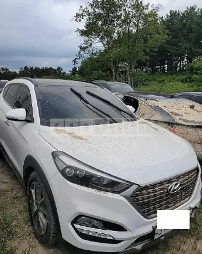 Photo 1 of 5: 2018 Hyundai Tucson, VIN KMHJ5812GJU599433 — Korean insurance auction