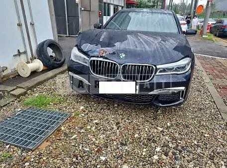 Photo 2 of 33: 2018 BMW 730Ld xDrive M Sport Package, VIN WBA7G610XJB074198 — Korean insurance auction