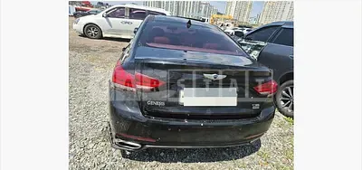 Photo 1 of 9: 2015 Genesis Dh — Korean insurance auction
