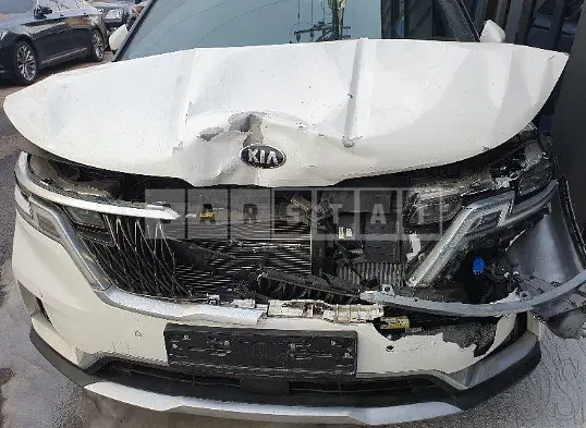 Photo 2 of 13: 2021 Kia Carnival Limousine, VIN KNANE81BBMS028712 — Korean insurance auction