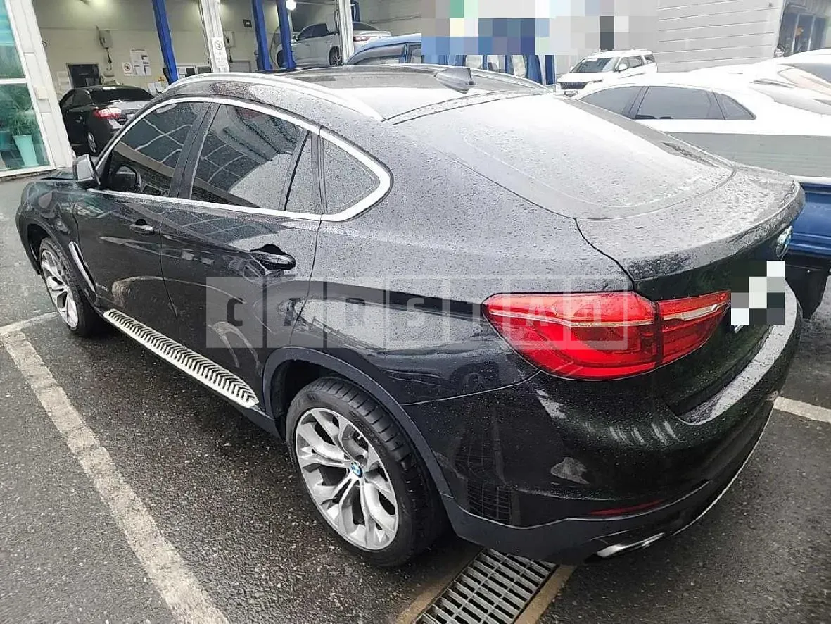 Photo 2 of 9: 2018 BMW X6 xDrive30DV — Korean insurance auction