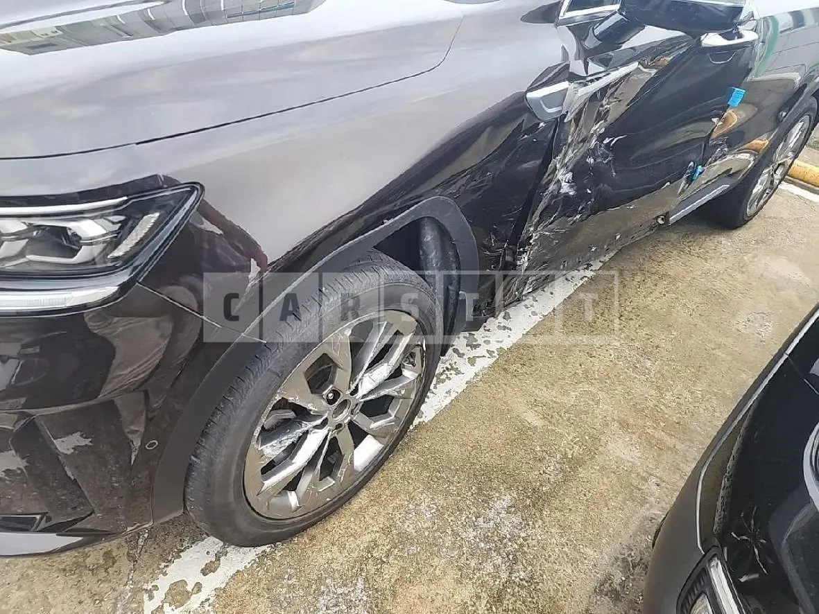 Photo 2 of 17: 2020 Kia Sorento, VIN KNARL81BGMA025224 — Korean insurance auction