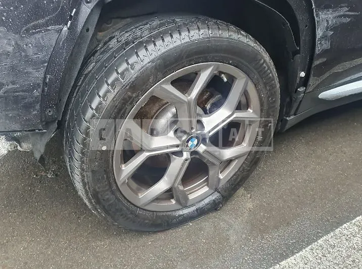 Photo 2 of 41: 2023 BMW X3 xDrive20i — Korean insurance auction