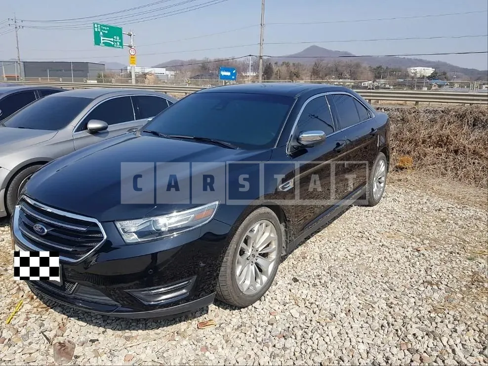 Photo 2 of 13: 2017 Ford Taurus, VIN 1FAHP2F95HG120465 — Korean insurance auction