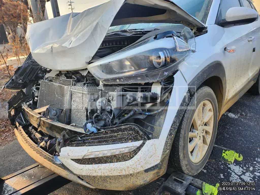 Photo 2 of 7: 2018 Hyundai Tucson, VIN KMHJ281ABJU572886 — Korean insurance auction