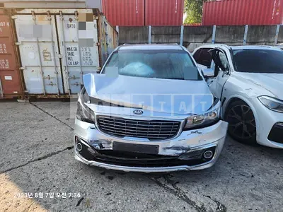 Photo 1 of 20: 2015 Kia Carnivals, VIN KNAMC81ABGS123987 — Korean insurance auction