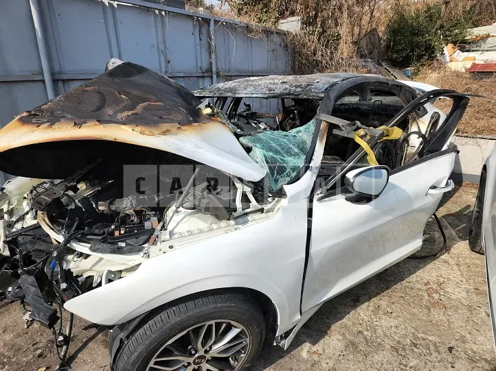 Photo 2 of 5: 2020 Kia K5 2.0(LPI) — Korean insurance auction