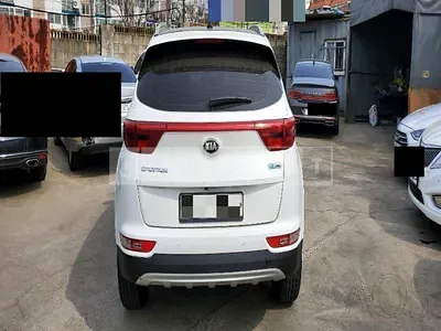 Photo 1 of 35: 2016 Kia Sportage, VIN KNAPM813BGK038217 — Korean insurance auction
