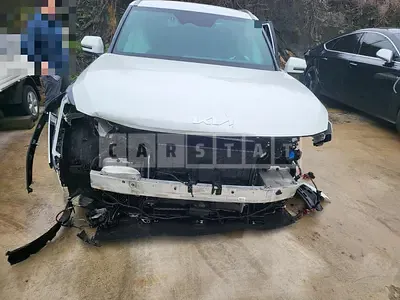 Photo 1 of 8: 2023 Kia EV9 — Korean insurance auction