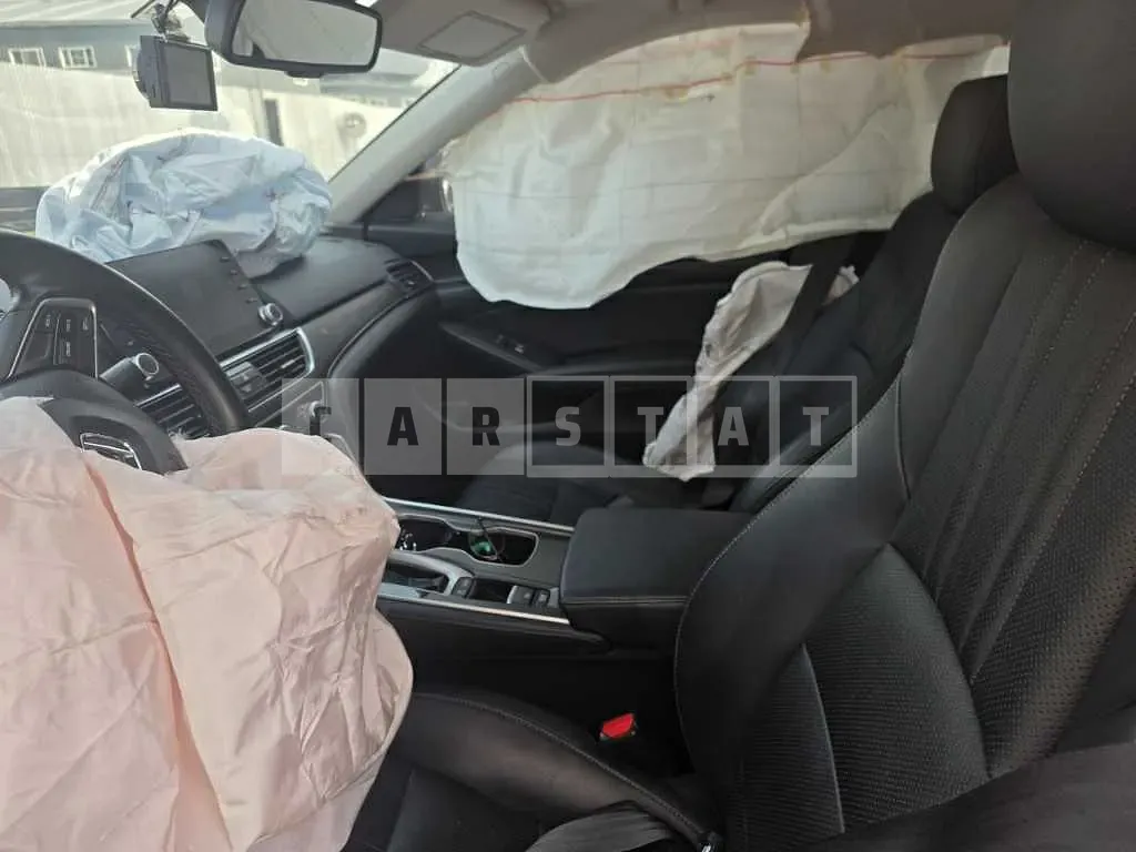 Photo 2 of 8: 2018 Honda Accord 1.5T — Korean insurance auction