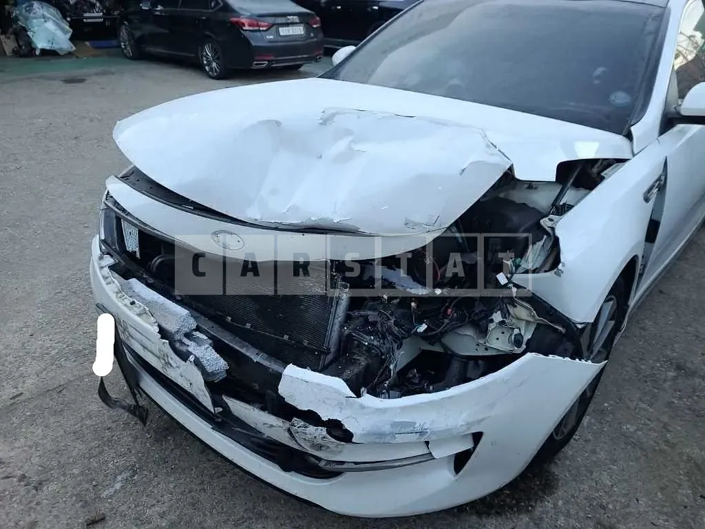 Photo 2 of 13: 2016 Kia K5, VIN KNAGU411BGA001791 — Korean insurance auction