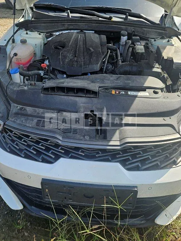 Photo 2 of 27: 2023 Kia K5 — Korean insurance auction