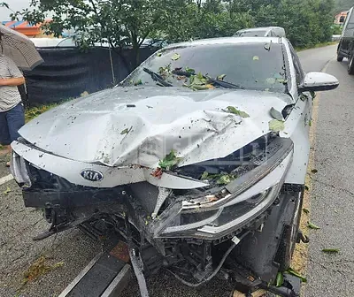 Photo 1 of 10: 2020 Kia K5, VIN KNAGT416BLA374613 — Korean insurance auction