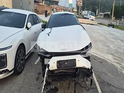 Photo 1 of 31: 2024 Kia EV6 — Korean insurance auction