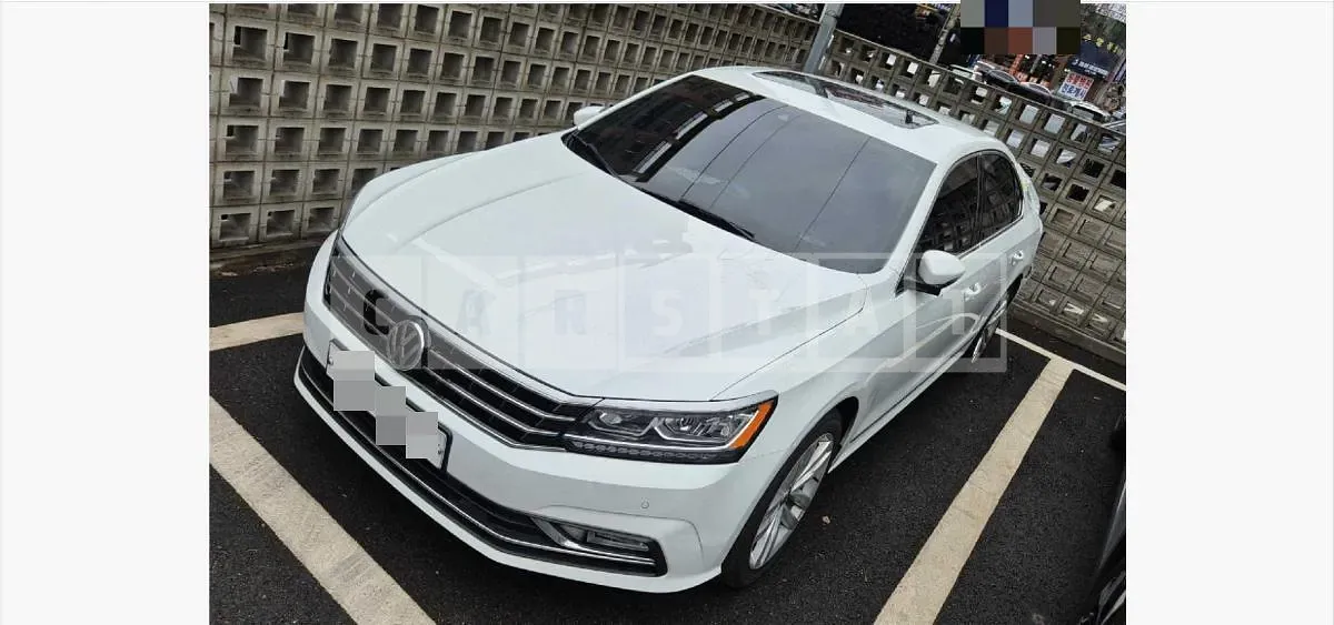 Photo 2 of 11: 2018 Volkswagen Passat 2.0 TSI — Korean insurance auction