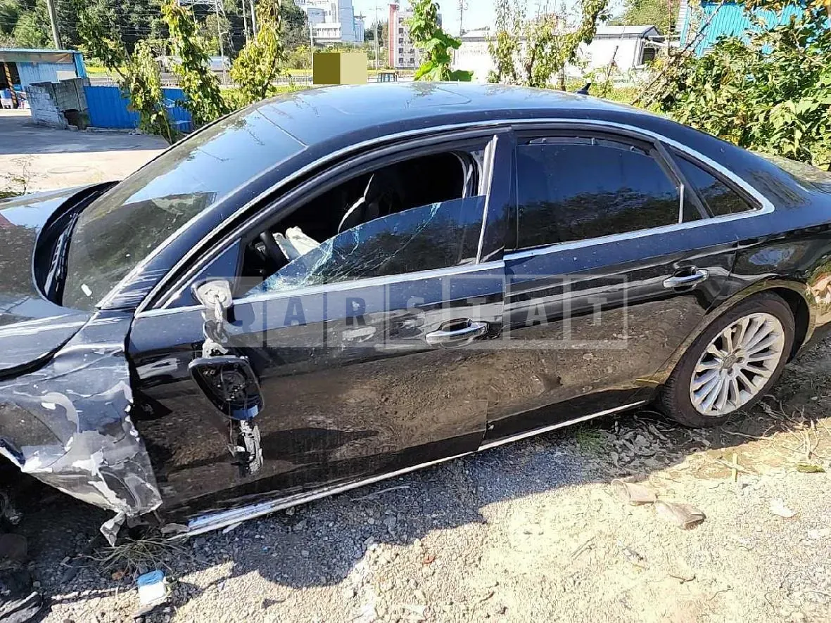 Photo 2 of 12: 2014 Audi A8 4.2 TDI quattro — Korean insurance auction