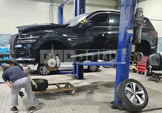 Photo 2 of 3: 2023 Genesis GV80 2.5T (4WD) — Korean insurance auction