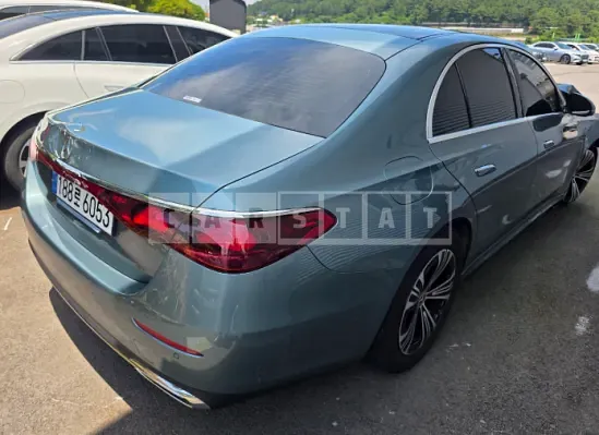 Photo 2 of 50: 2024 Mercedes-Benz E 200 — Korean insurance auction