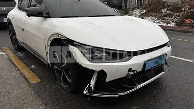 Photo 1 of 19: 2023 Kia EV6 — Korean insurance auction