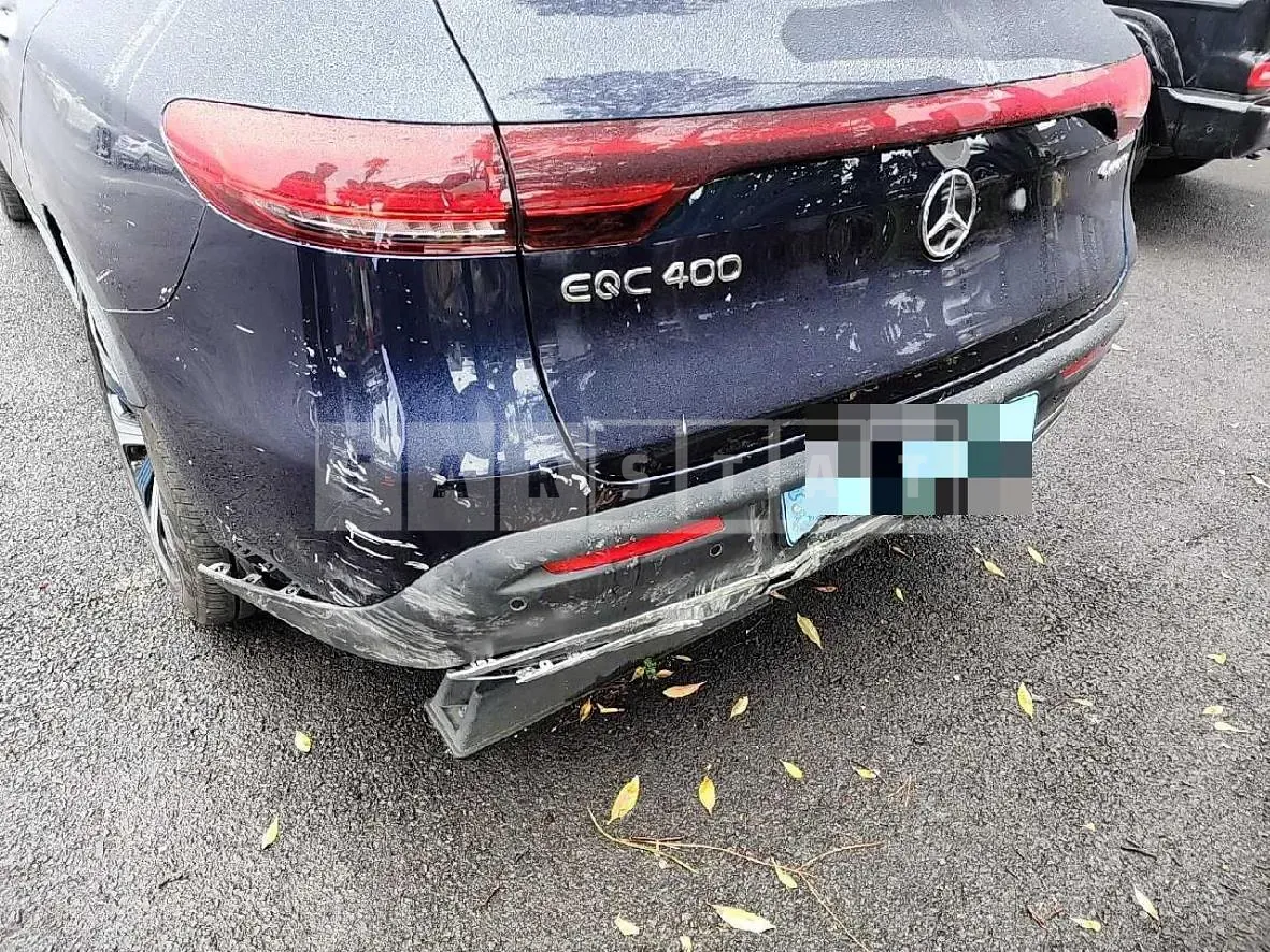 Photo 2 of 12: 2020 Mercedes-Benz EQC 400 4Matic, VIN WDD8P9AB5LF002028 — Korean insurance auction