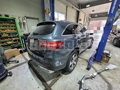 Photo 1 of 26: 2016 Mercedes-Benz GLC220 d 4Matic — Korean insurance auction