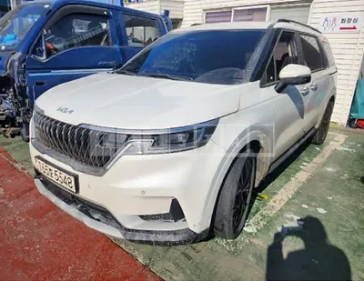 Photo 1 of 36: 2022 Kia Carnival, VIN KNANB81BBNS156427 — Korean insurance auction