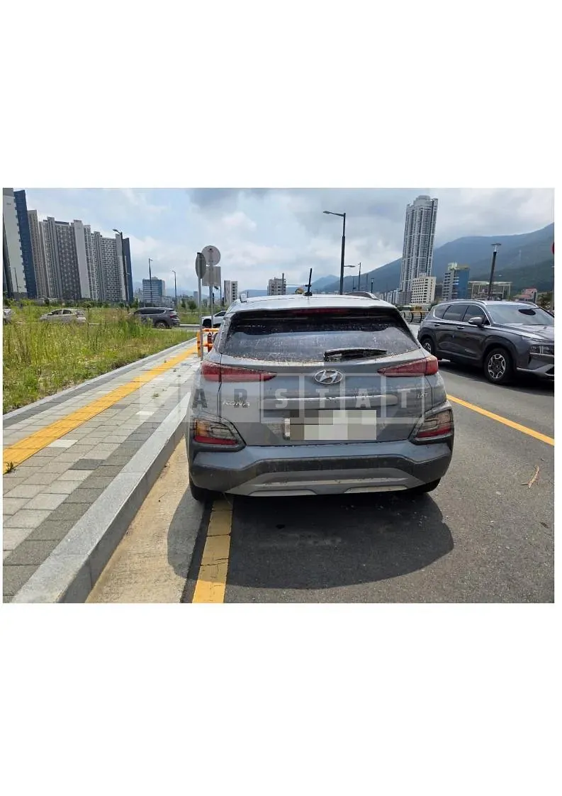 Photo 2 of 7: 2018 Hyundai Kona — Korean insurance auction
