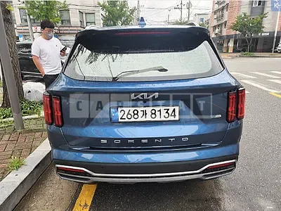 Photo 1 of 11: 2021 Kia Sorento, VIN KNARL81GBNA071376 — Korean insurance auction