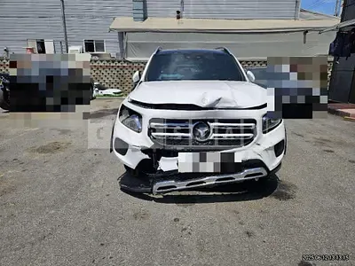 Photo 1 of 18: 2022 Mercedes-Benz GLB200 d — Korean insurance auction