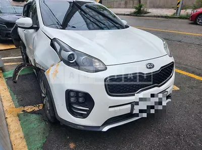 Photo 1 of 14: 2016 Kia Sportage 1.7 — Korean insurance auction