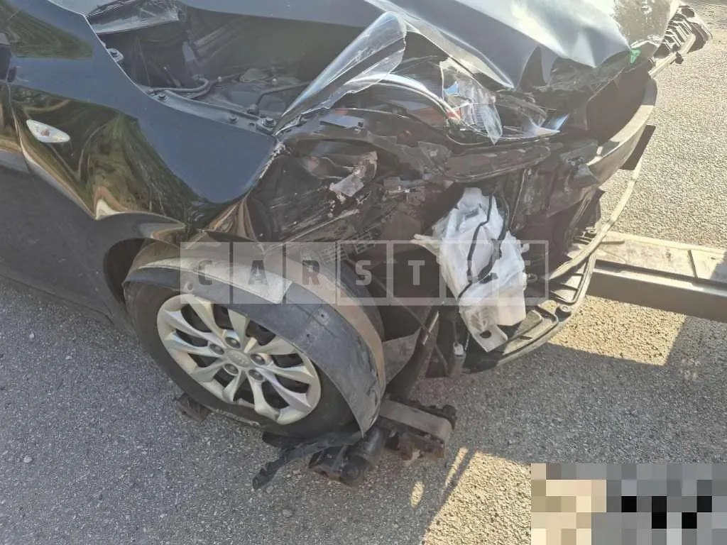 Photo 2 of 10: 2021 Kia Cz — Korean insurance auction