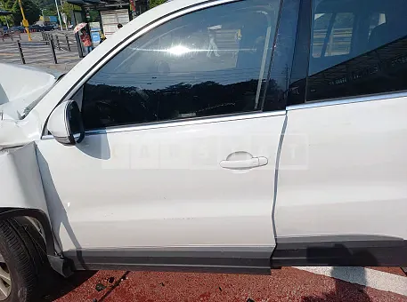 Photo 2 of 6: 2016 Volkswagen Tiguan 2.0 TDI BMT — Korean insurance auction