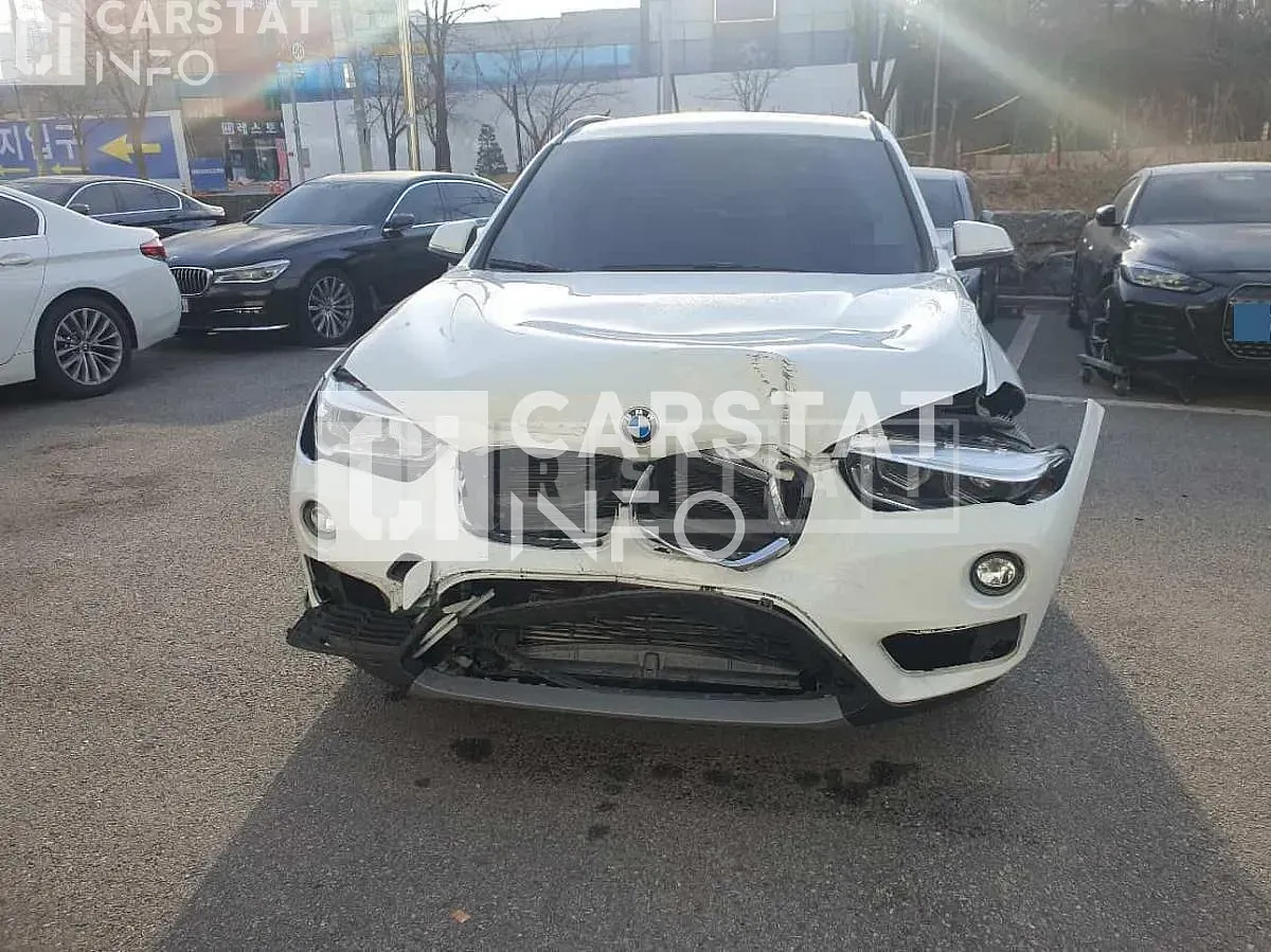 Photo 2 of 5: 2017 BMW X1 xDrive18d — Korean insurance auction