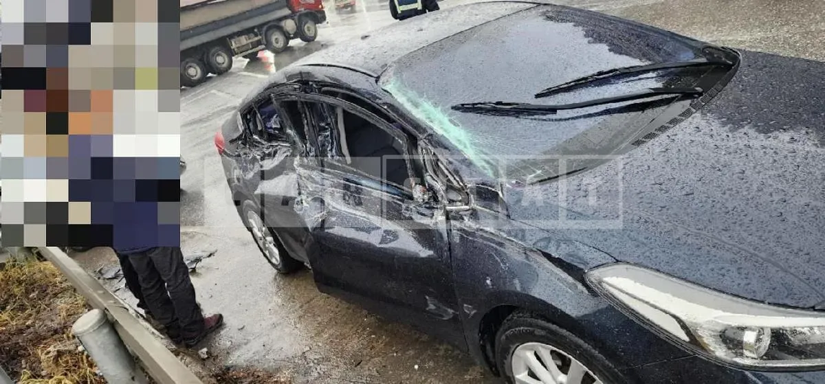 Photo 2 of 4: 2017 Kia K3 1.6 — Korean insurance auction