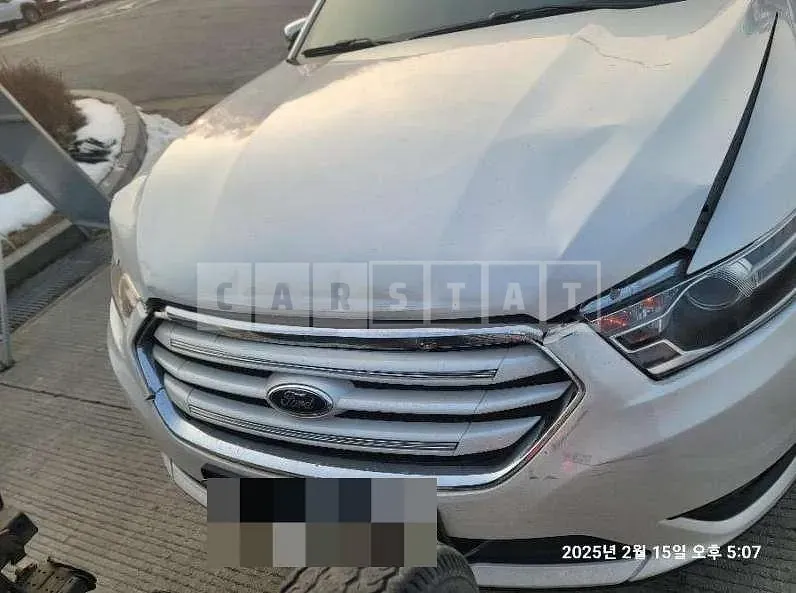Photo 2 of 15: 2015 Ford Taurus — Korean insurance auction