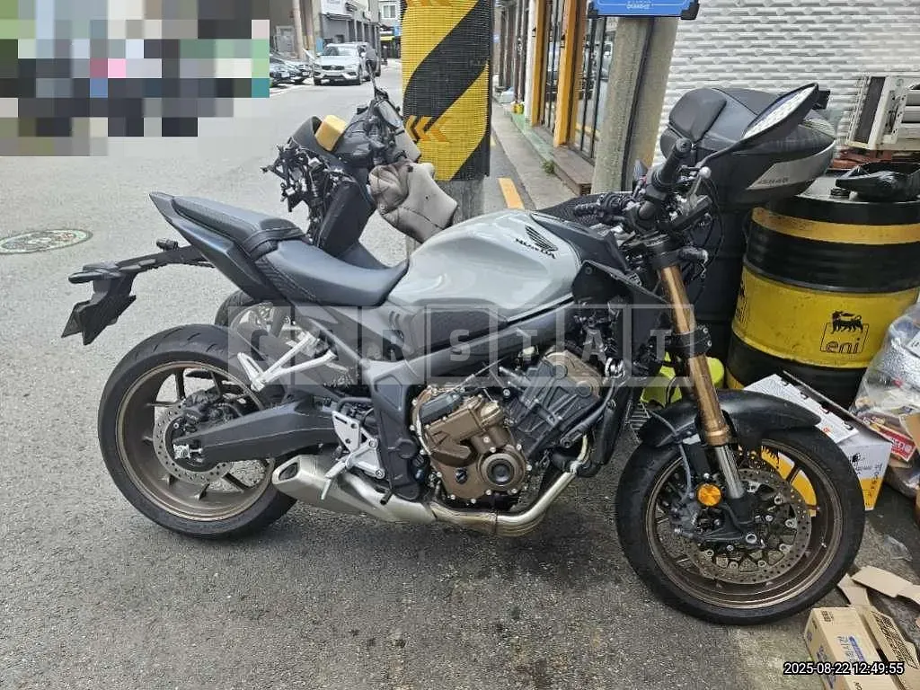 Photo 2 of 32: 2025 Honda (Two-Wheel) CB650RAC — Korean insurance auction