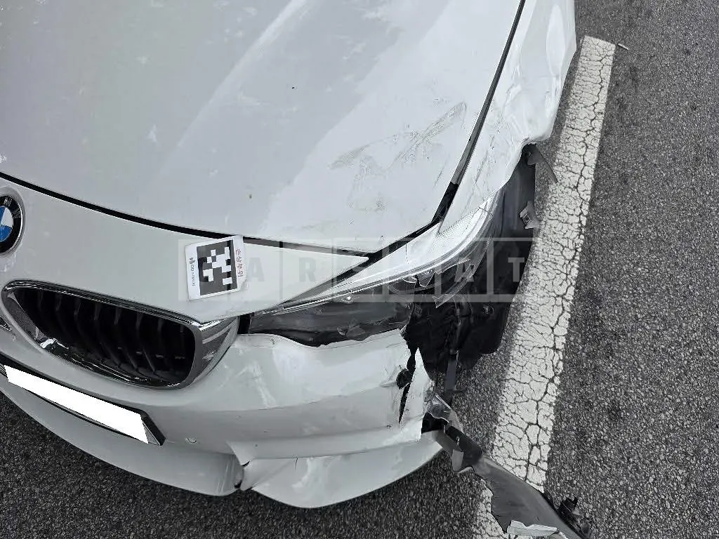Photo 2 of 7: 2017 BMW 430i Convertible, VIN WBA4Z1103JEA51086 — Korean insurance auction