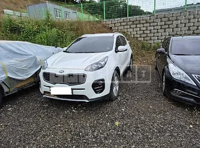 Photo 1 of 6: 2018 Kia Sportage — Korean insurance auction