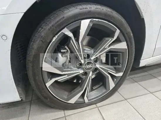 Photo 2 of 15: 2025 Audi A3 40TFSI — Korean insurance auction