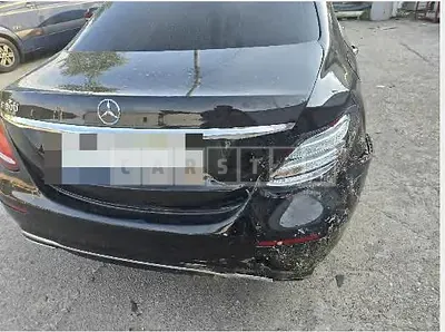 Photo 1 of 13: 2017 Mercedes-Benz E300 — Korean insurance auction