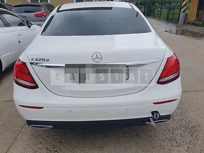 Photo 1 of 31: 2017 Mercedes-Benz E220 d, VIN WDDZF0EB8HA111262 — Korean insurance auction
