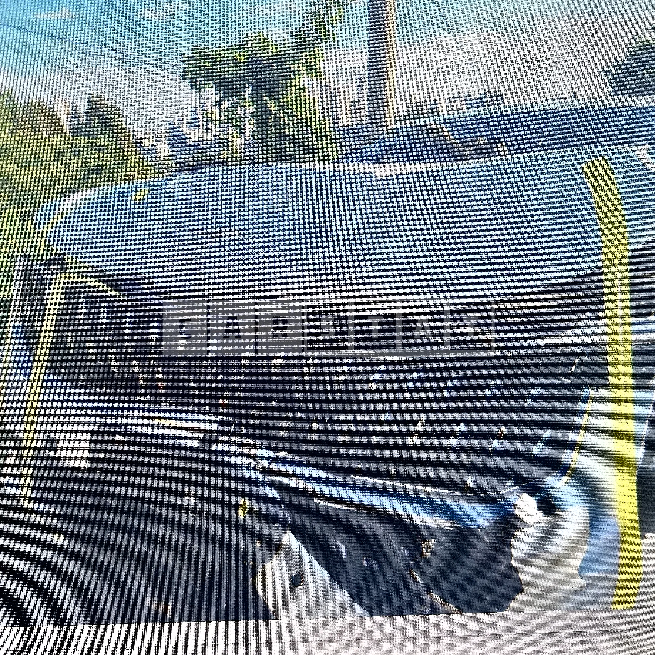 Photo 2 of 8: 2024 Kia Carnival — Korean insurance auction