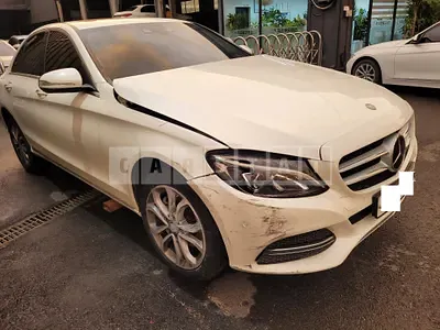 Photo 1 of 19: 2015 Mercedes-Benz C 200, VIN WDDWF4CB2FF131746 — Korean insurance auction